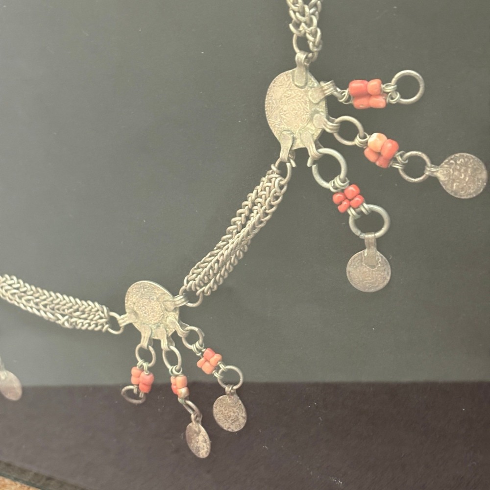 Berber N‎ African Silver Coin Necklace Coral Beads Coins Dated 1902–1903 Framed - Picture 5 of 16